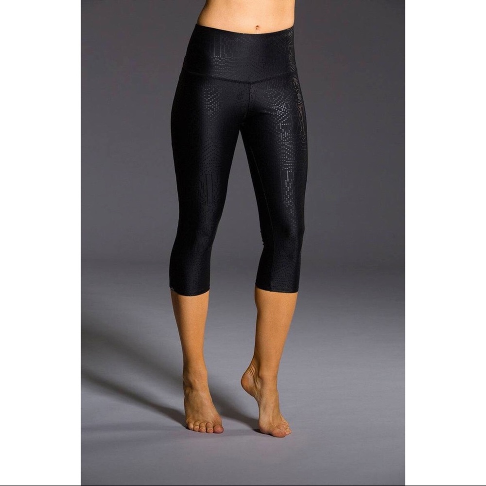 Onzie Hot Yoga High Rise Capri 259